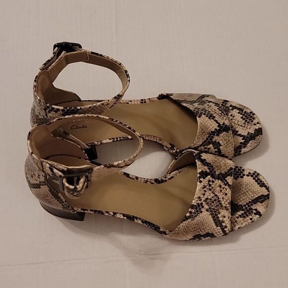 BRAND NEW CLARKS ELISA DEBRA WOMEN'S BLOCK HEEL SANDALS - Picture 8 of 14